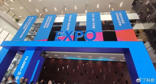 头部云厂的ai殊途 阿里云公开卷自己,亚马逊云更爱朋友圈