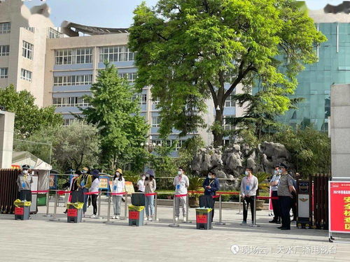 云 上看高考,天水广播电视台图文直播进行中,让我们一起为青春加油