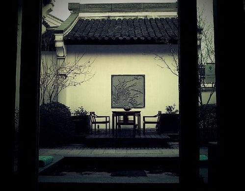 一隅悠然一人闲,一院清风一窗云